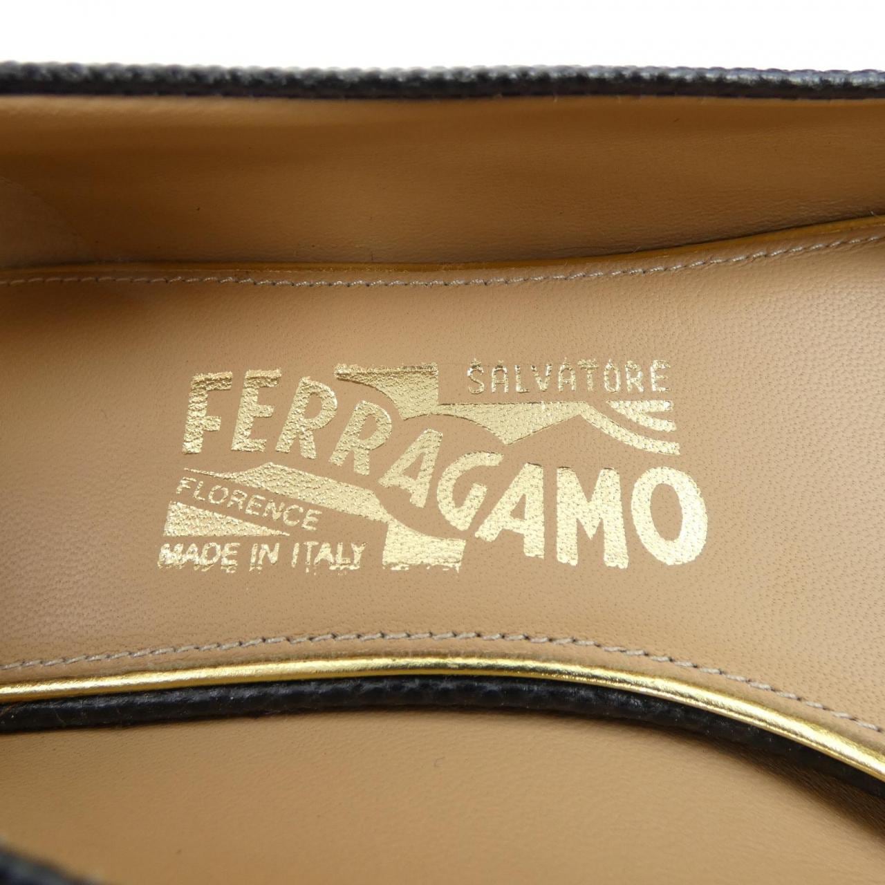 フェラガモ FERRAGAMO DP97742 パンプス