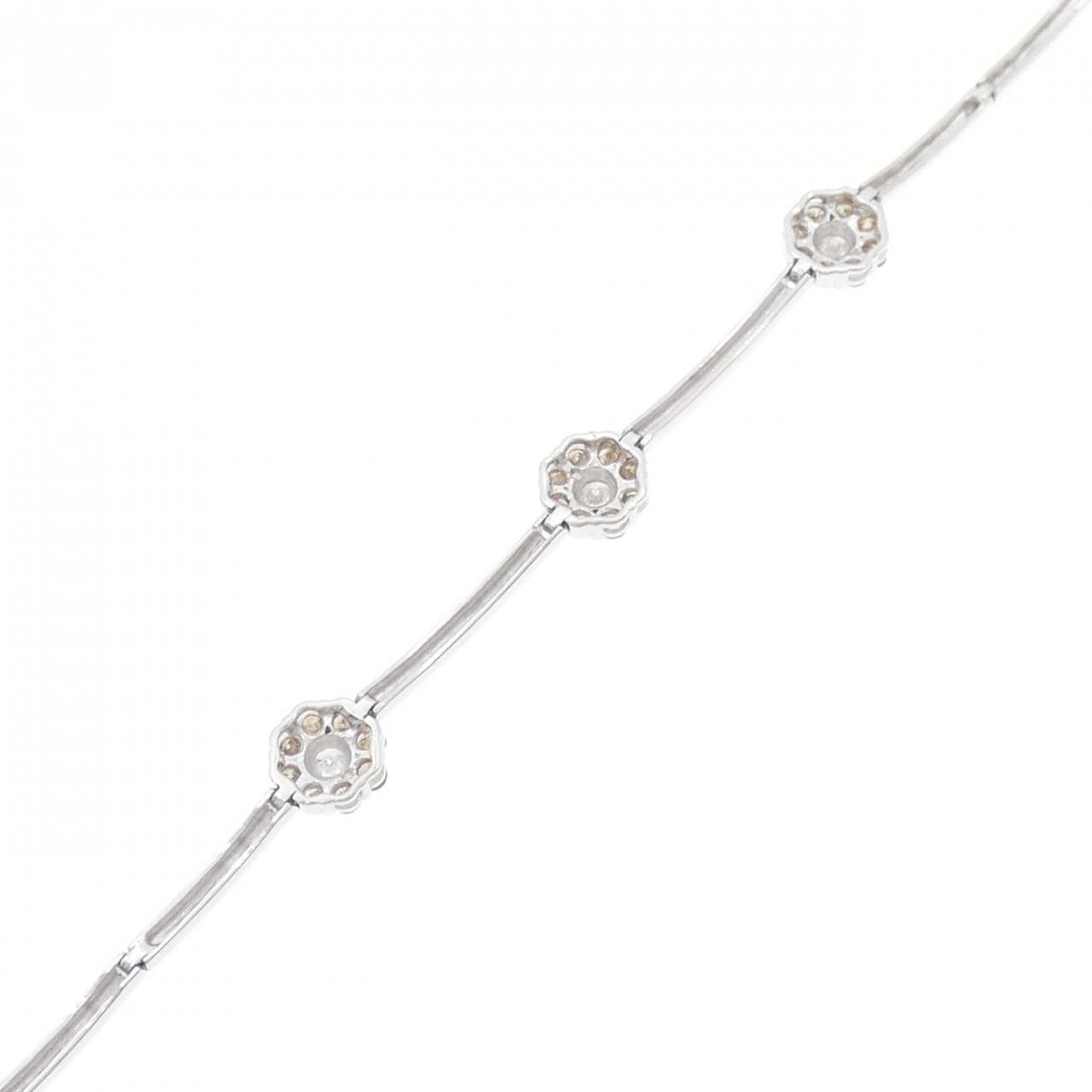 K18WG Flower Diamond Bracelet 0.50CT