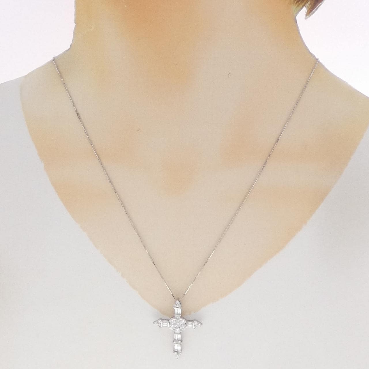 K18WG クロス ダイヤモンド ネックレス 1.50CT