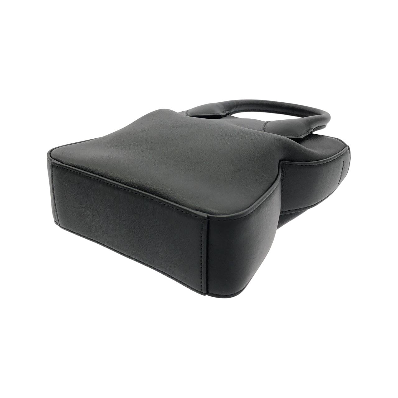 サルヴァトーレフェラガモ 24 1681 バッグ