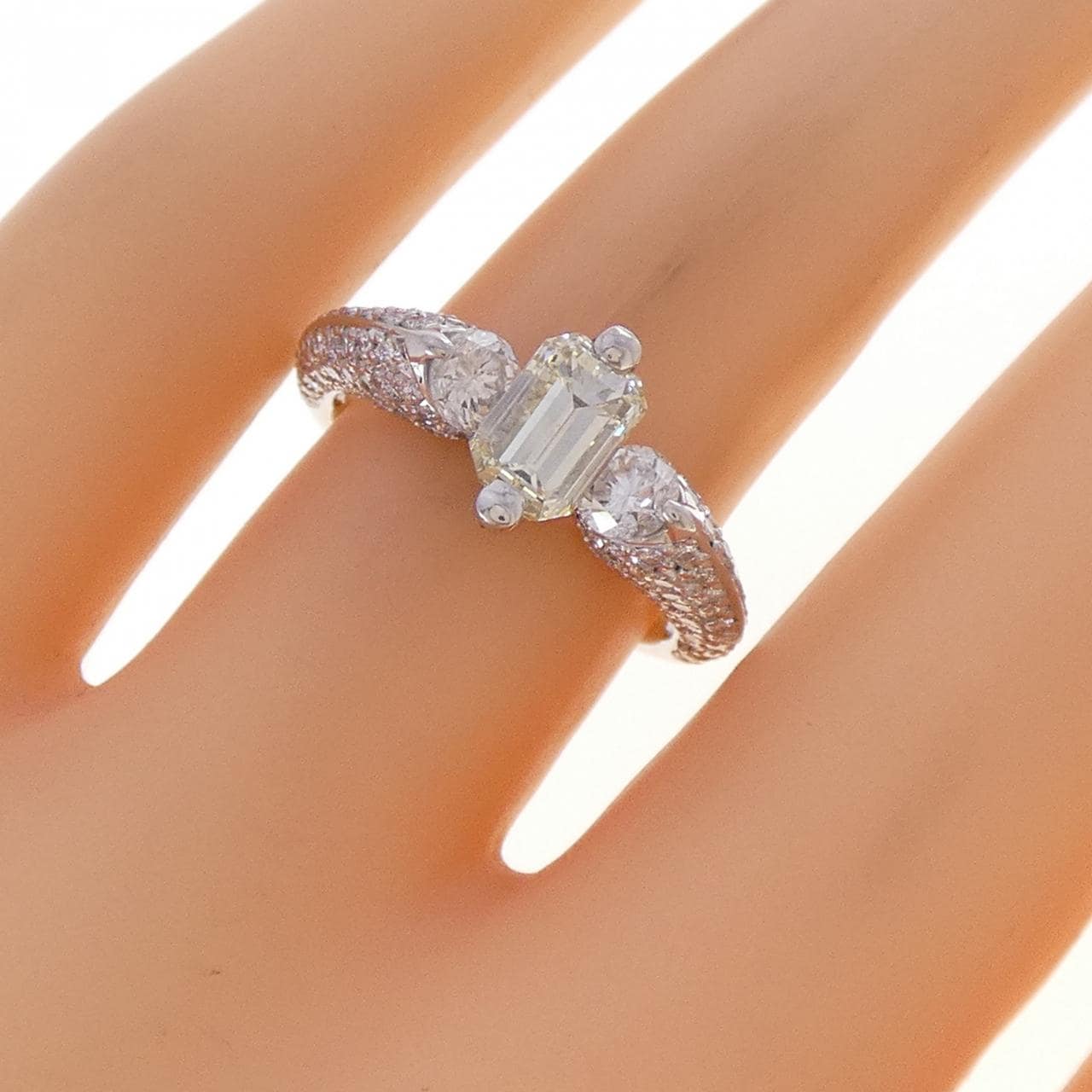 PT900 ダイヤモンド リング 1.006CT