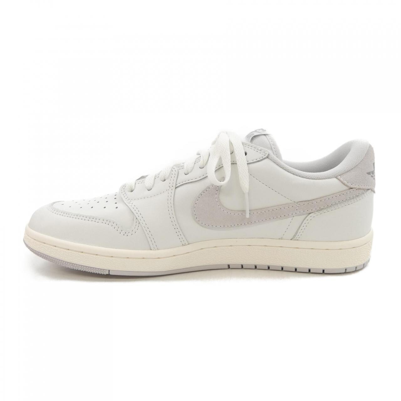 ナイキ NIKE スニーカー