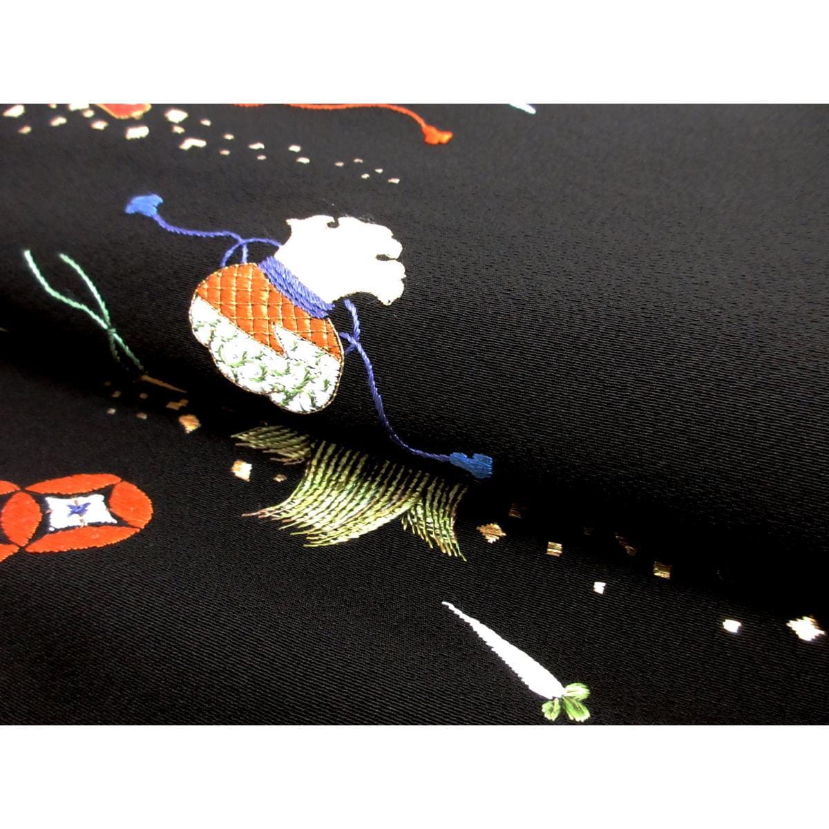 留袖　刺繍加工　沢潟