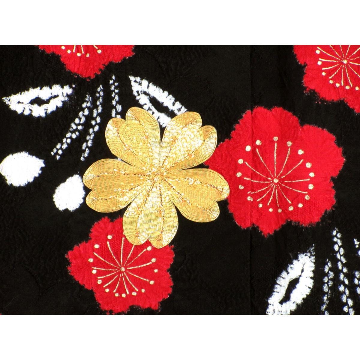 振袖　友禅加工刺繍入り　絞り加工　身幅２Ｌ寸