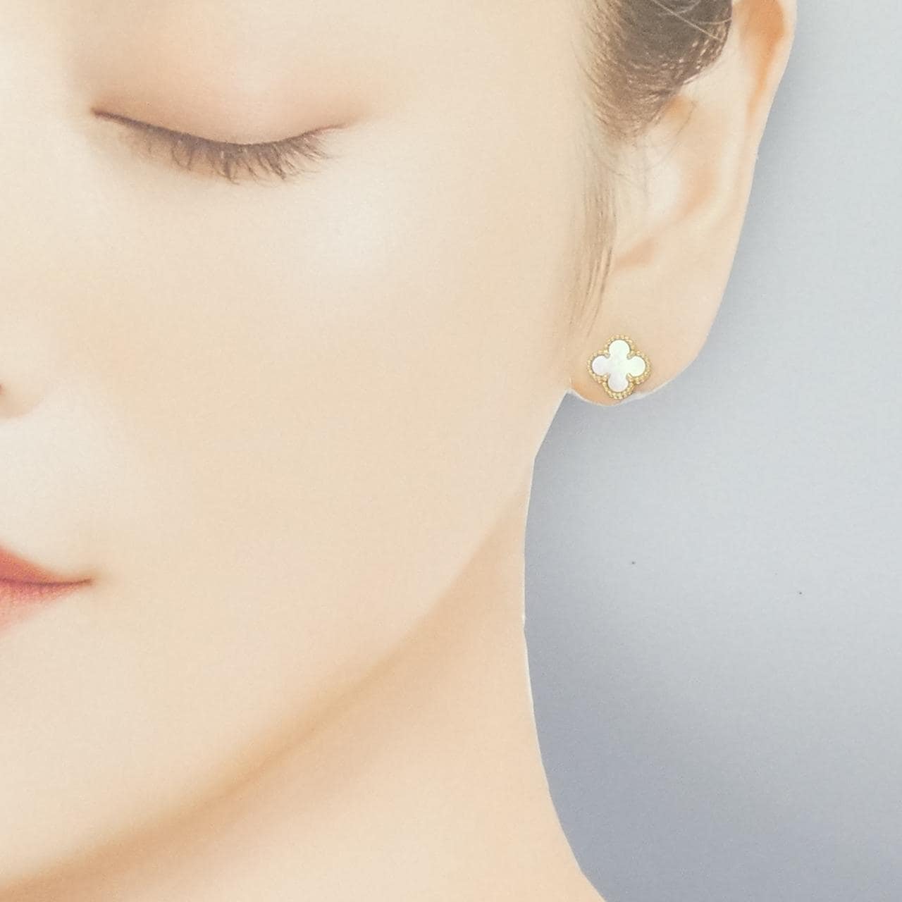 Van Cleef & Arpels Sweet Alhambra Earrings