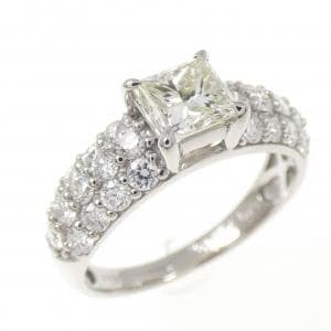 PT900 ダイヤモンド リング 0.704CT