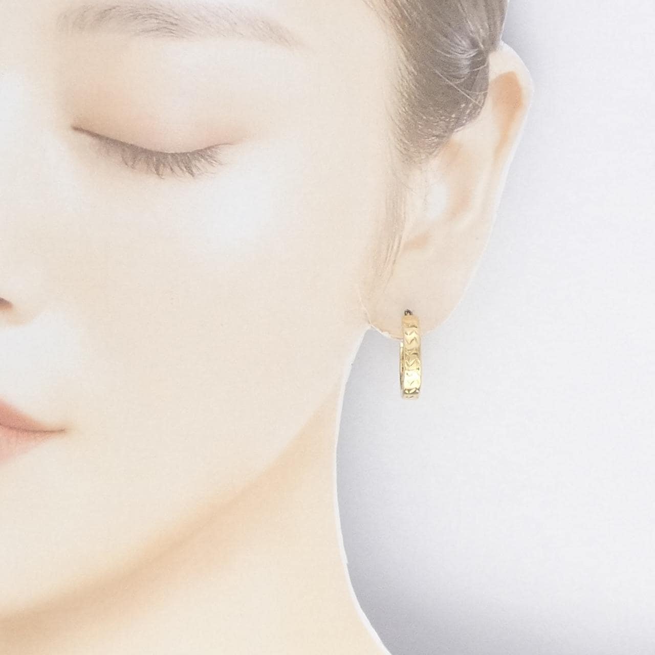 K18YG earrings