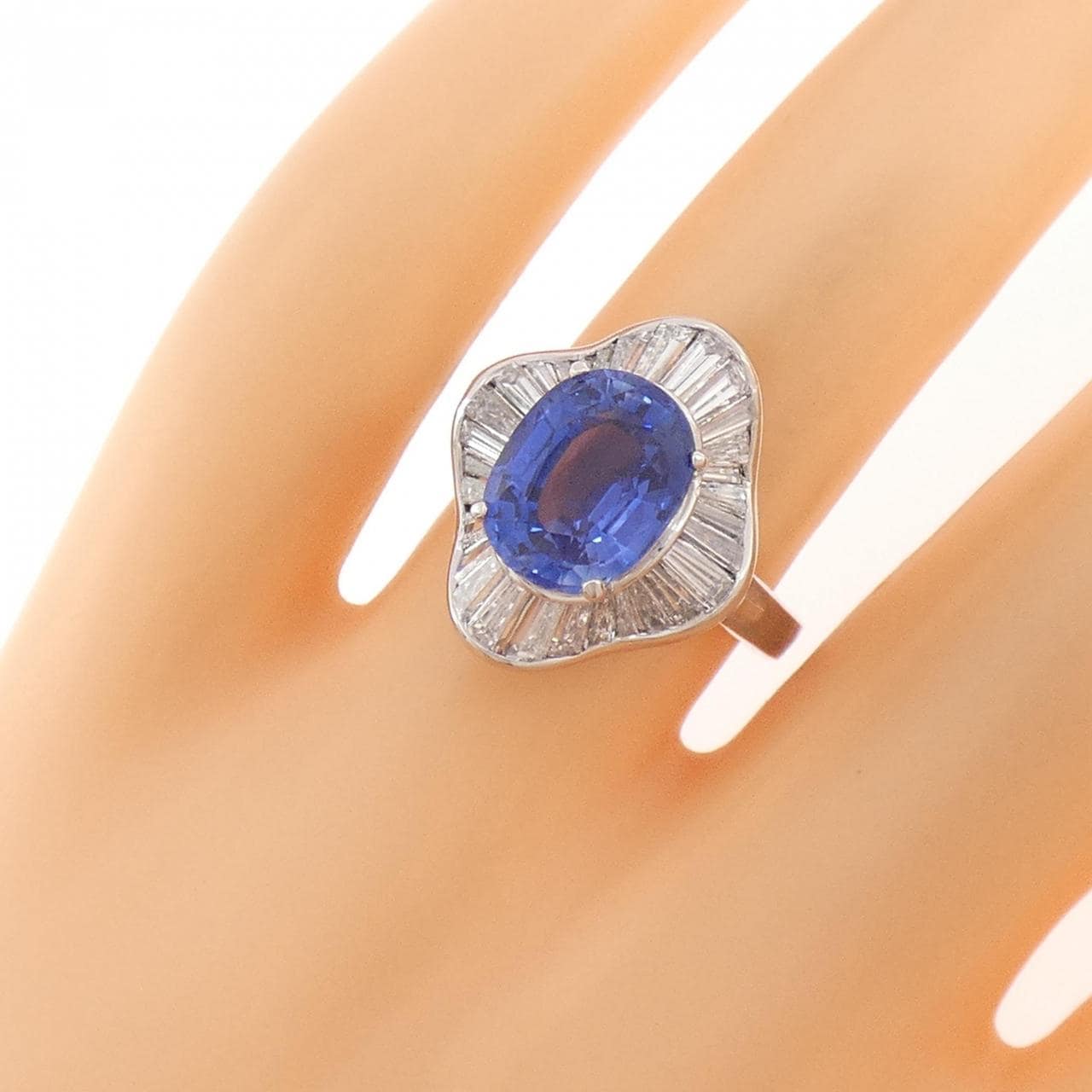 PLAT サファイヤ リング 3.34CT