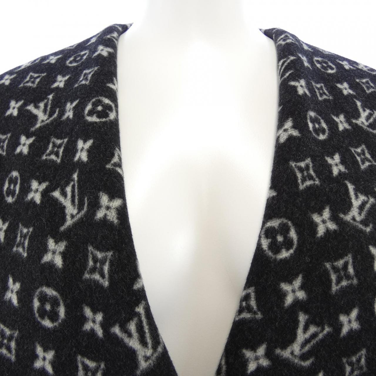ルイヴィトン LOUIS VUITTON ベルテッドショートラップピーコート FMCO06QWE コート