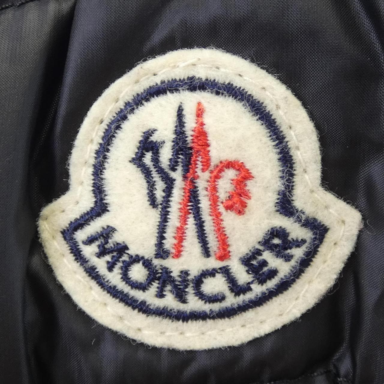 モンクレール MONCLER VELUE ダウンジャケット