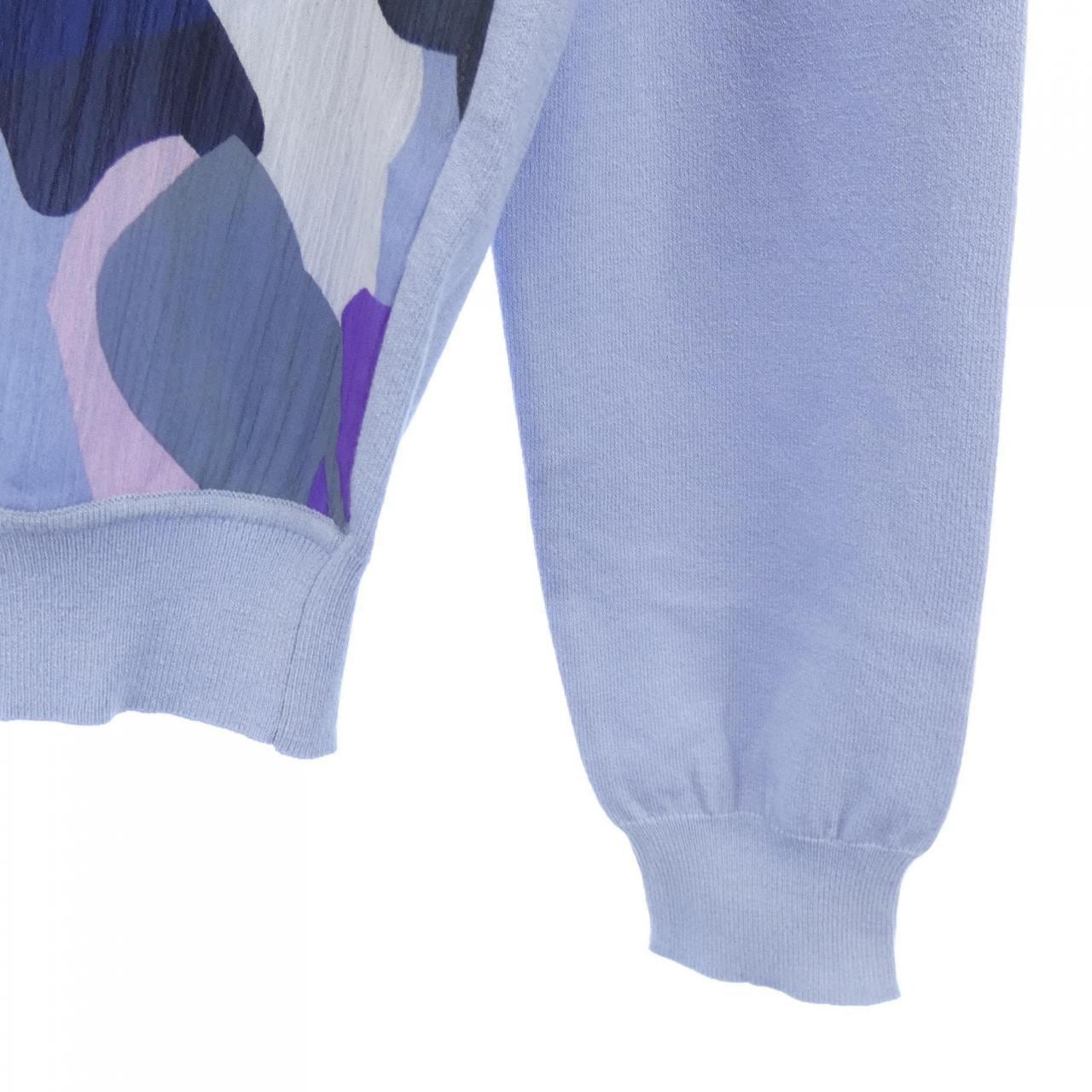 エンポリオアルマーニ EMPORIO ARMANI トップス