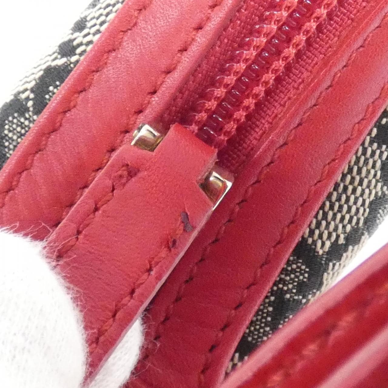 【ヴィンテージ】グッチ 001 4205 バッグ