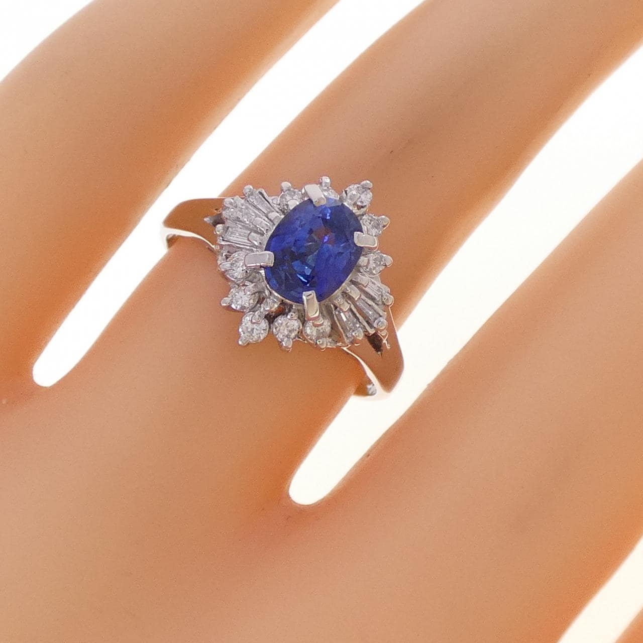 PT900 サファイヤ リング 0.86CT