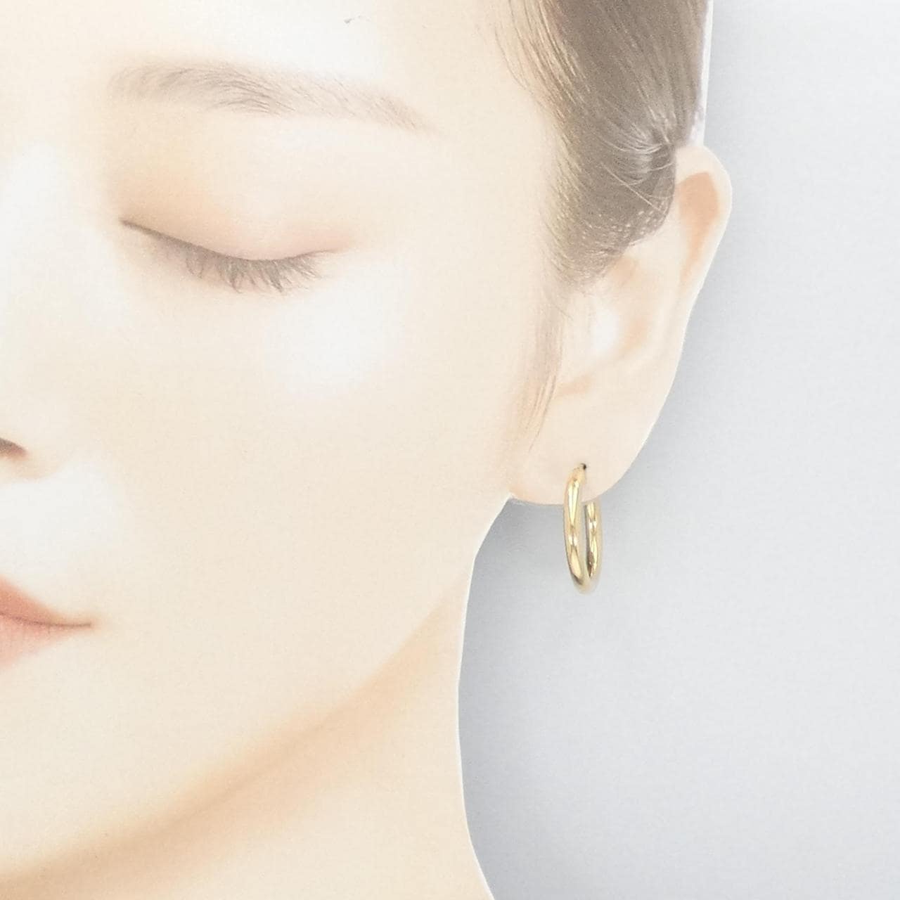 [BRAND NEW] 750YG hoop earrings