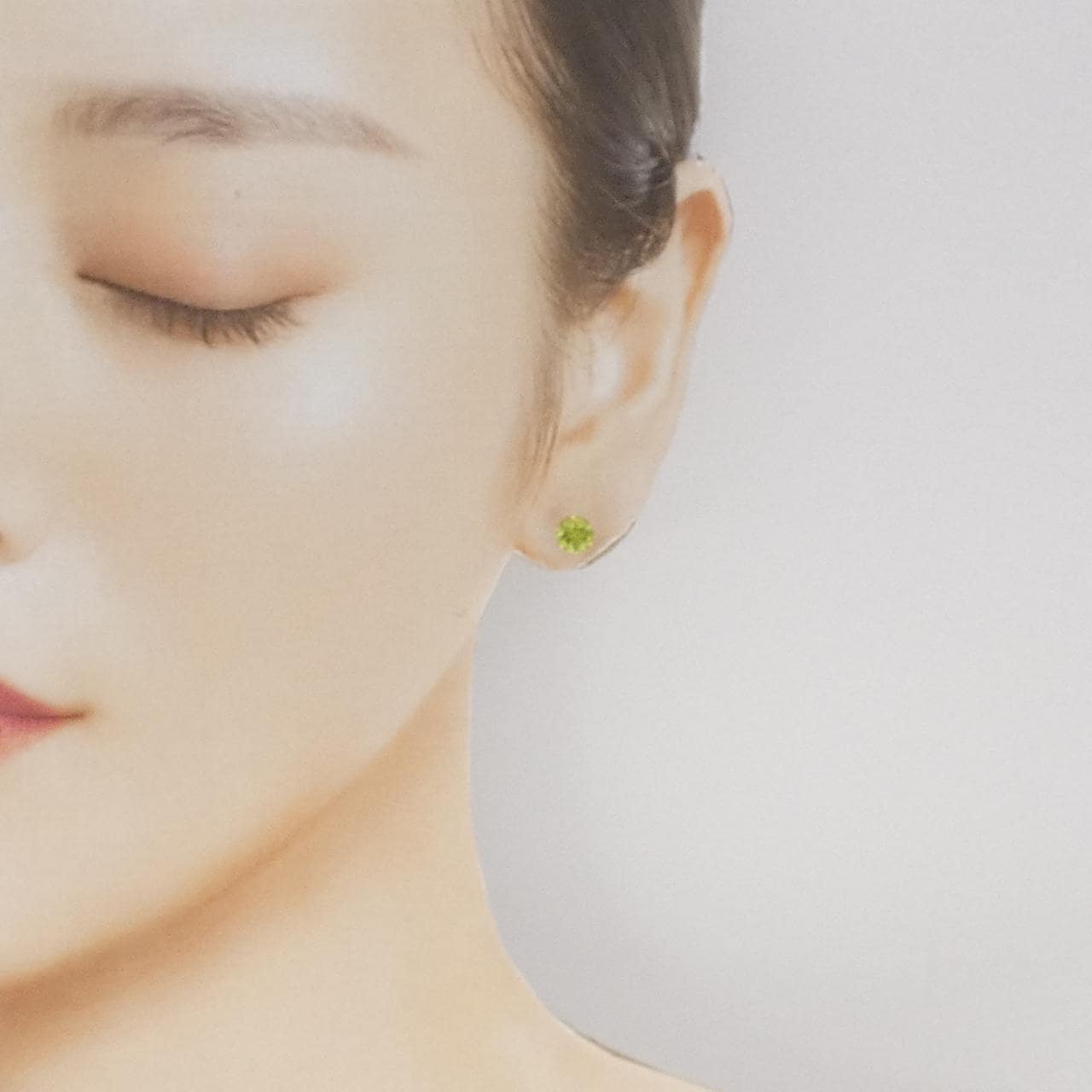 【新品】K18YG ペリドット ピアス