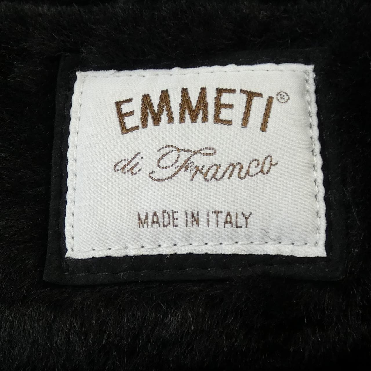 エンメティ EMMETI ダウンジャケット