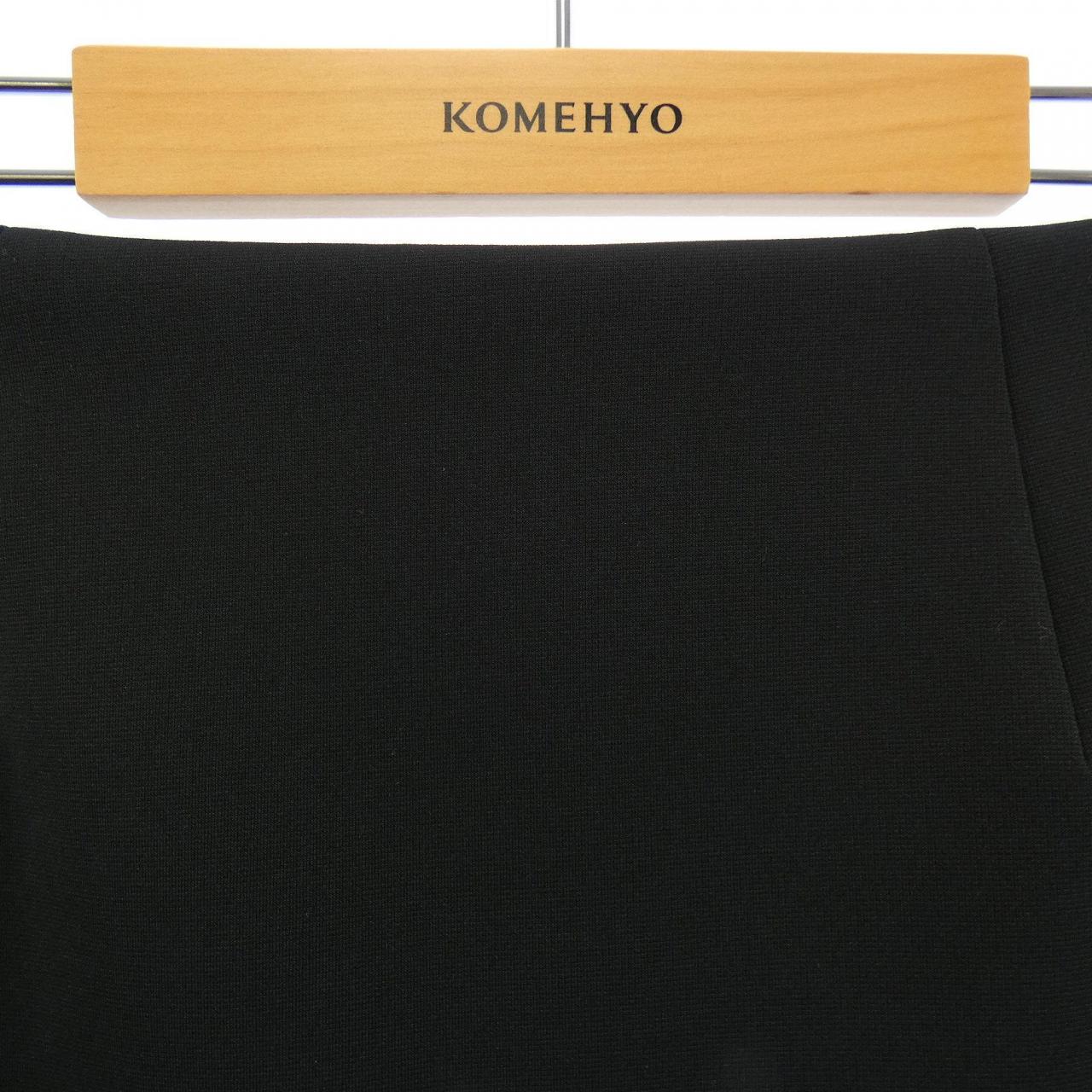 バーニーズニューヨーク BARNEYS NEW YORK スカート