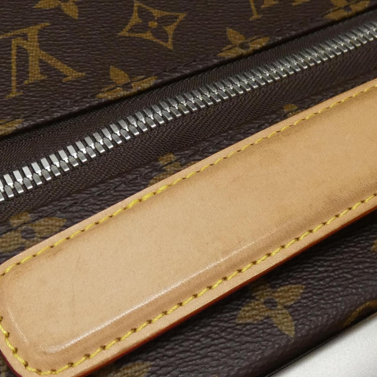 ルイヴィトン モノグラム ホライゾン 50cm M23209 キャリーバッグ