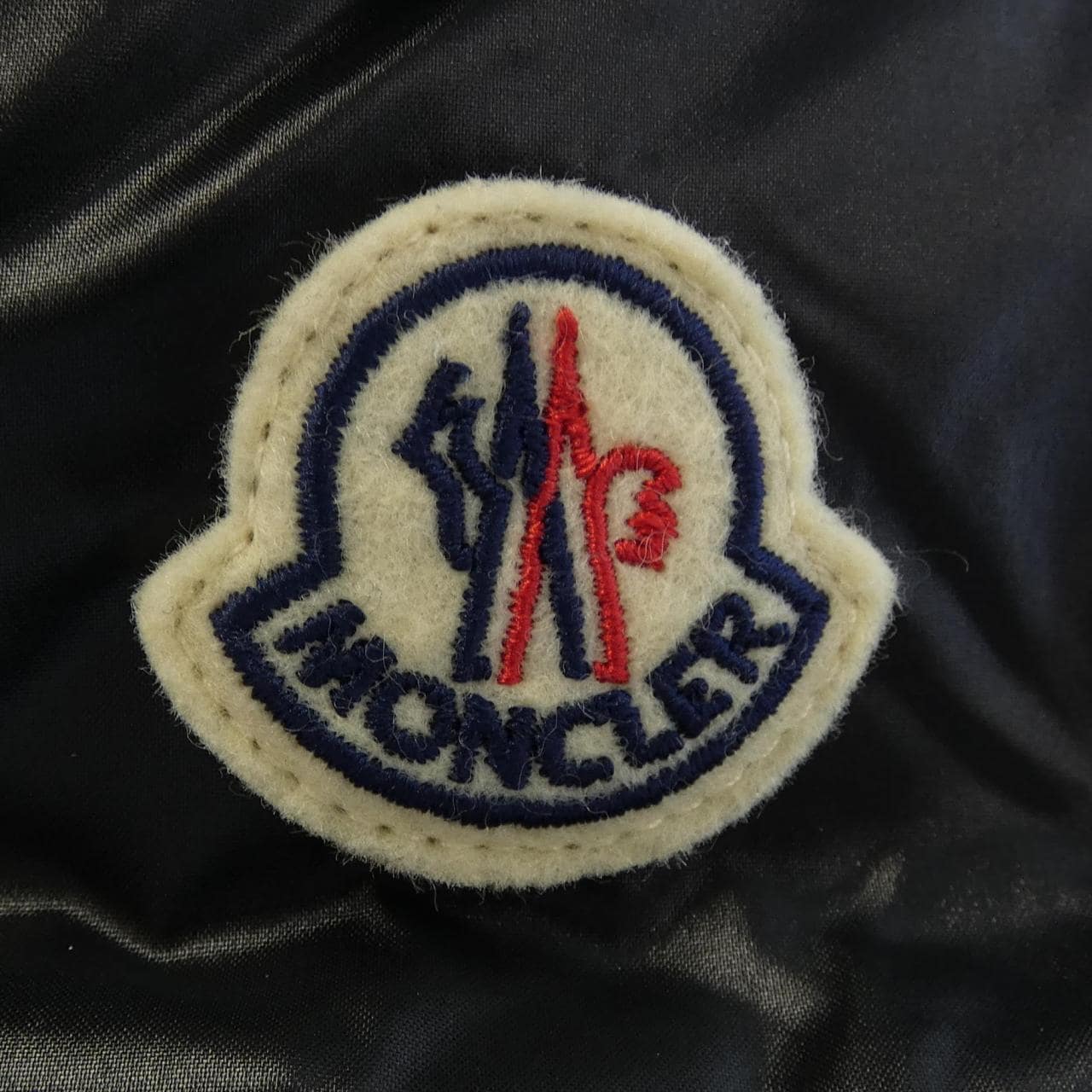 モンクレール MONCLER ダウンジャケット