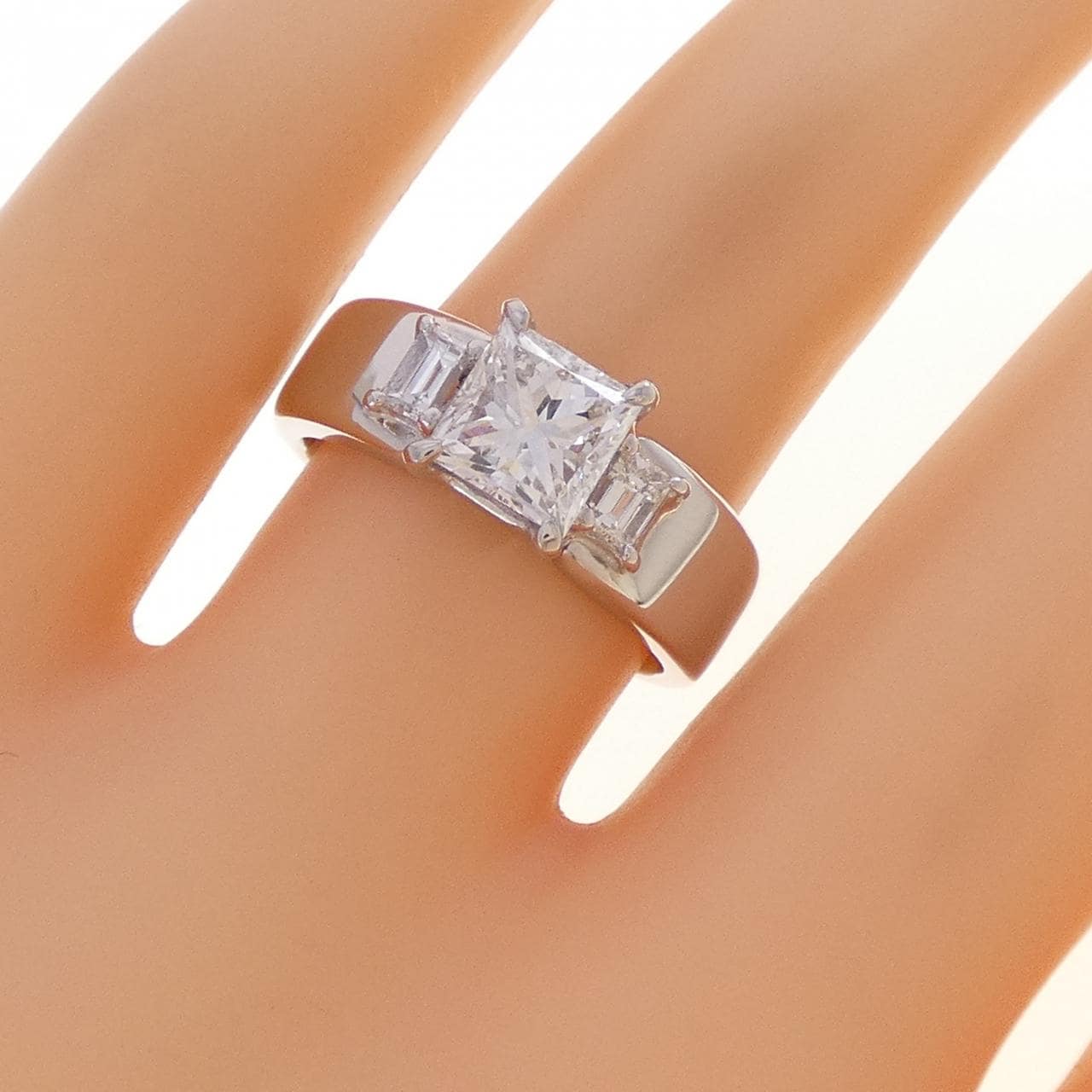 PT900 ダイヤモンド リング 1.267CT G VVS2 ファンシーカット