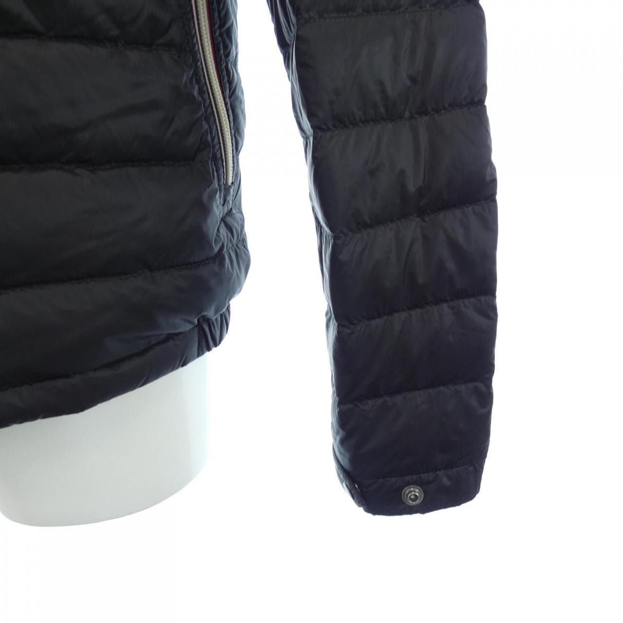 モンクレール MONCLER ダウンジャケット