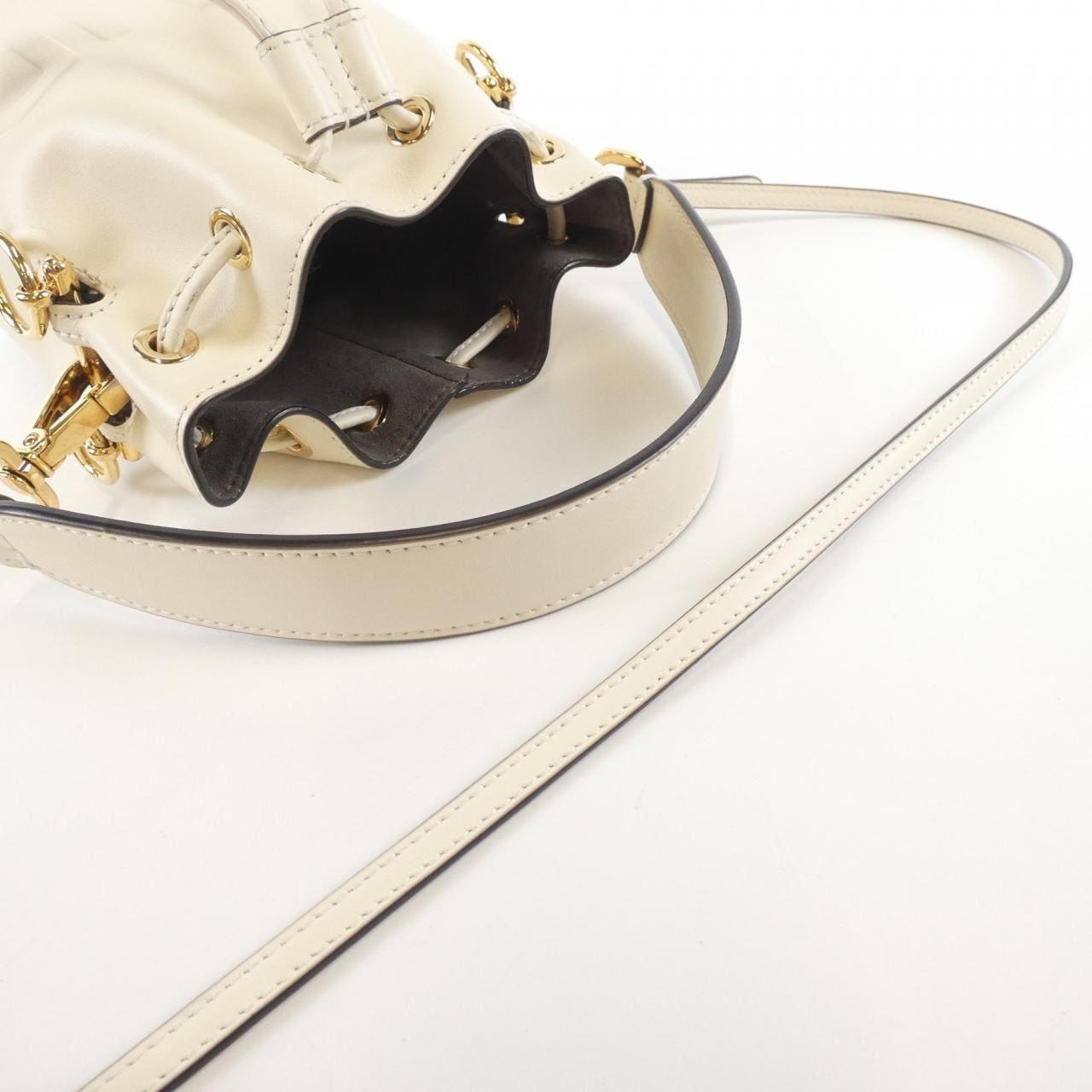 フェンディ ミニ モン トレゾール 8BS010 AGV0 バッグ