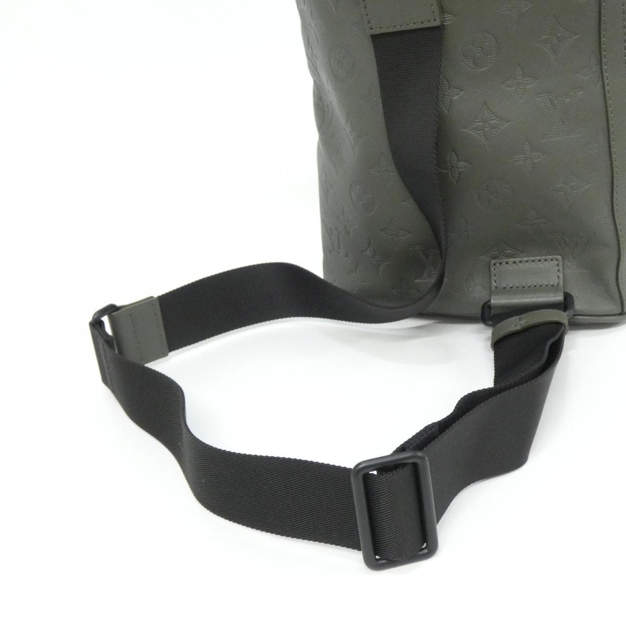 ルイヴィトン モノグラム シャドウ チョーク スリングバッグ M44634 ショルダーバッグ