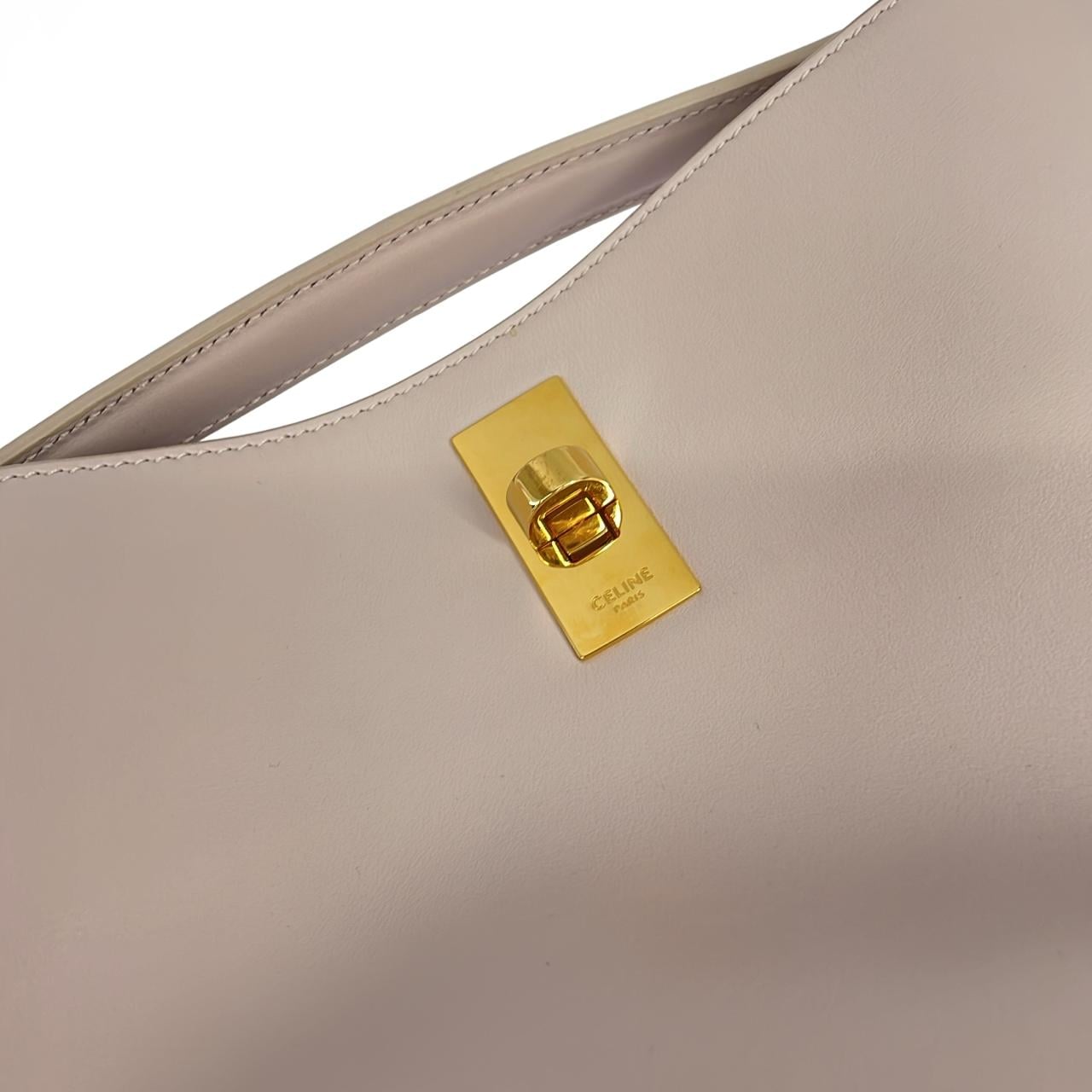 セリーヌ ティーン バケット16 197573CR4 バッグ