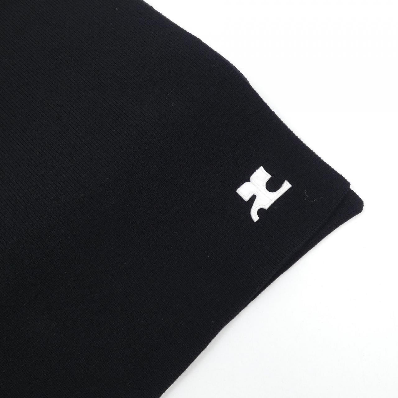 Courreges Muffler