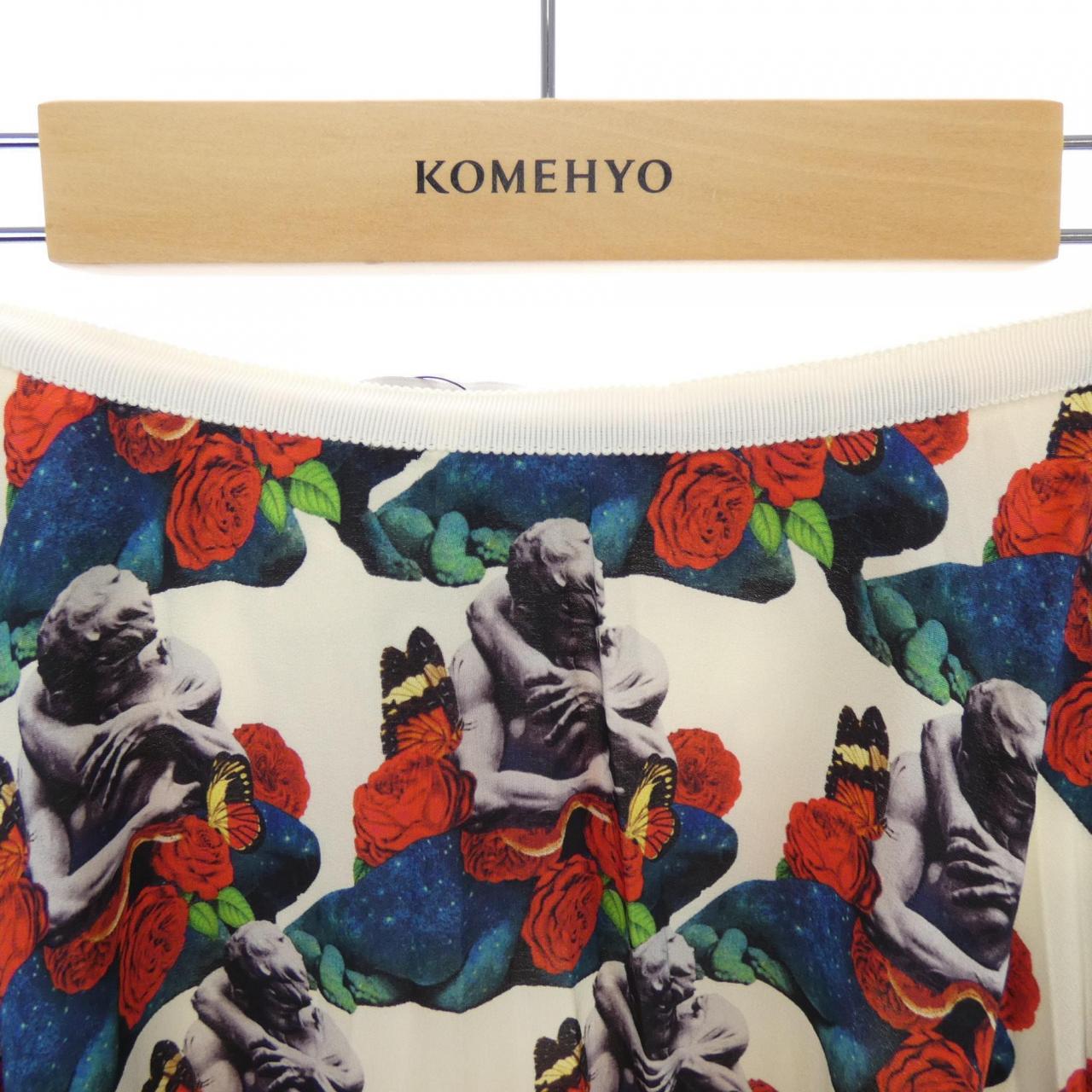 ヴァレンティノ VALENTINO スカート