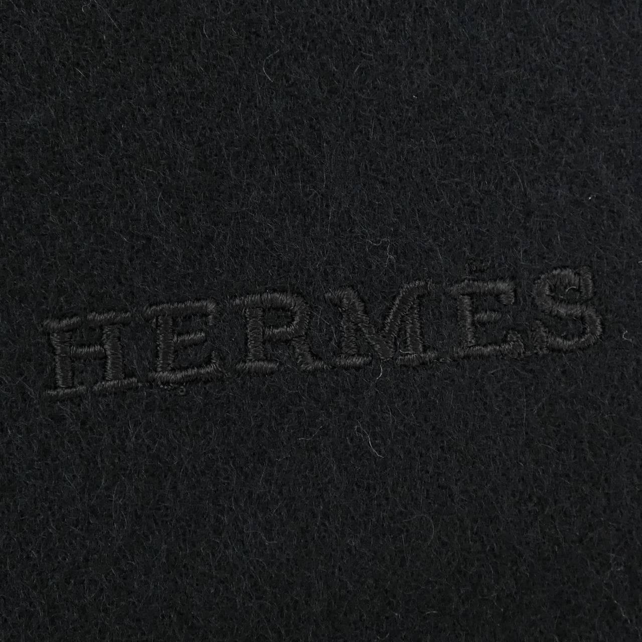 HERMES MUFFLER