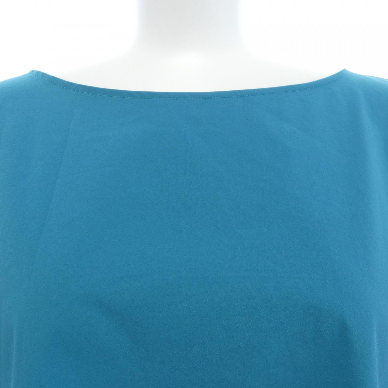 ティアラ TIARA Tシャツ