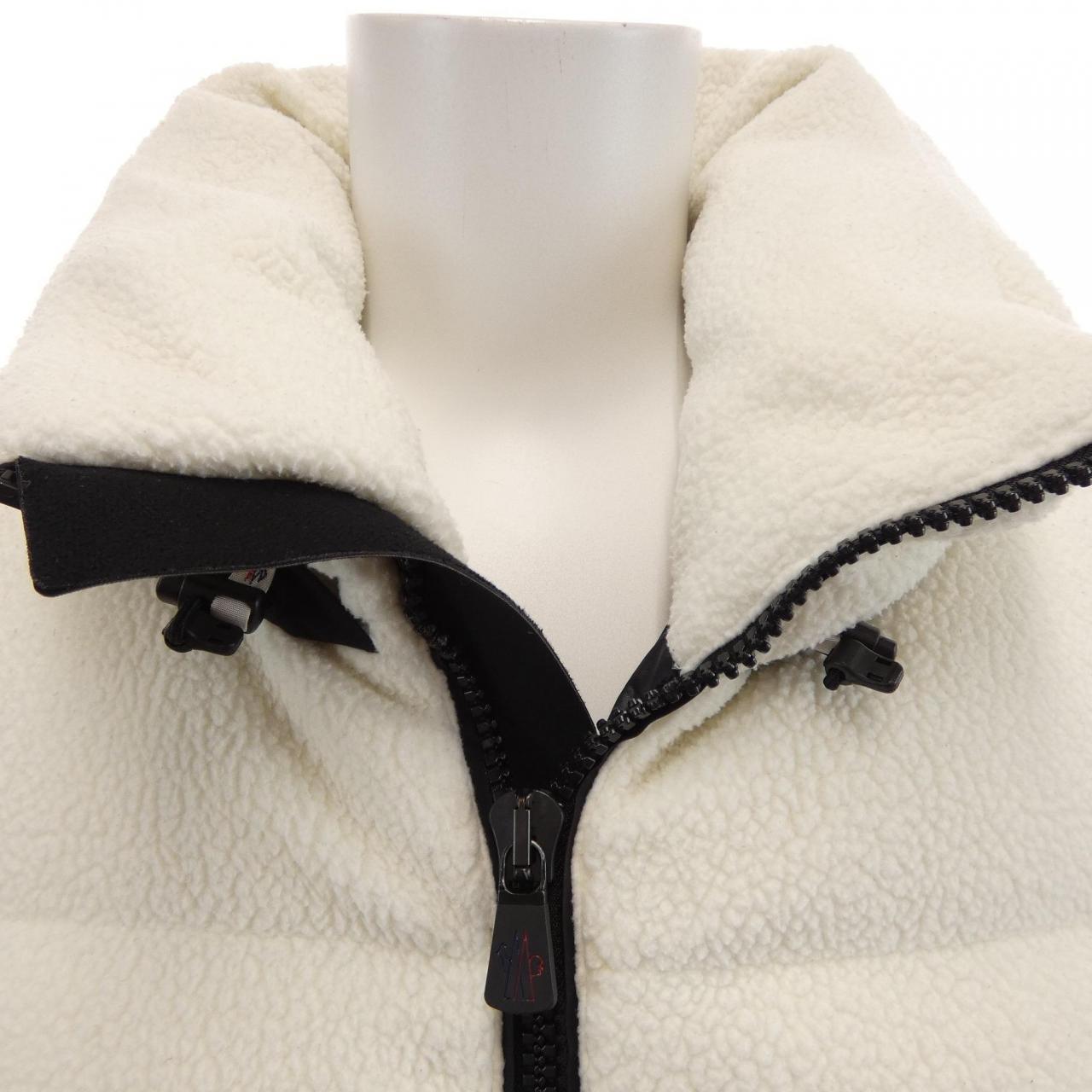モンクレールグルノーブル MONCLER GRENOBLE 20978402450 ダウンジャケット