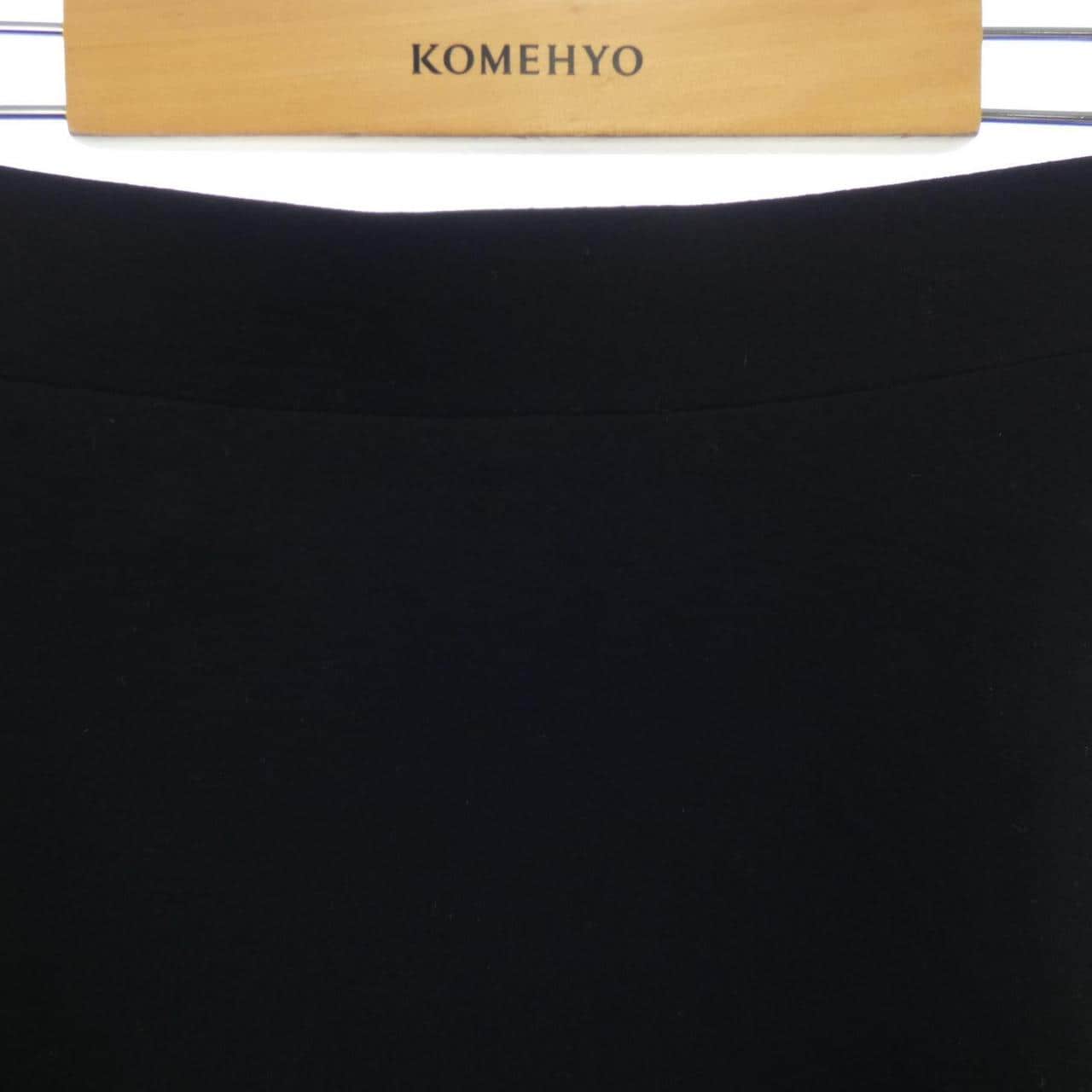 ドゥーズィエムクラス DEUXIEME CLASSE スカート