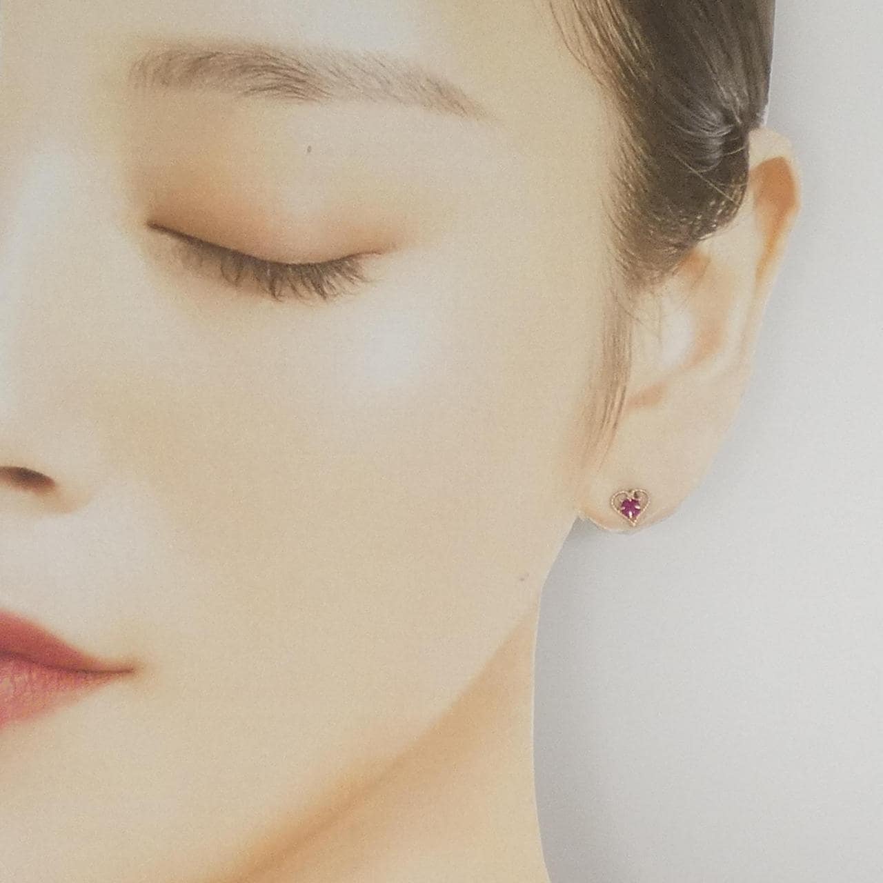 K10PG Heart Ruby Earrings