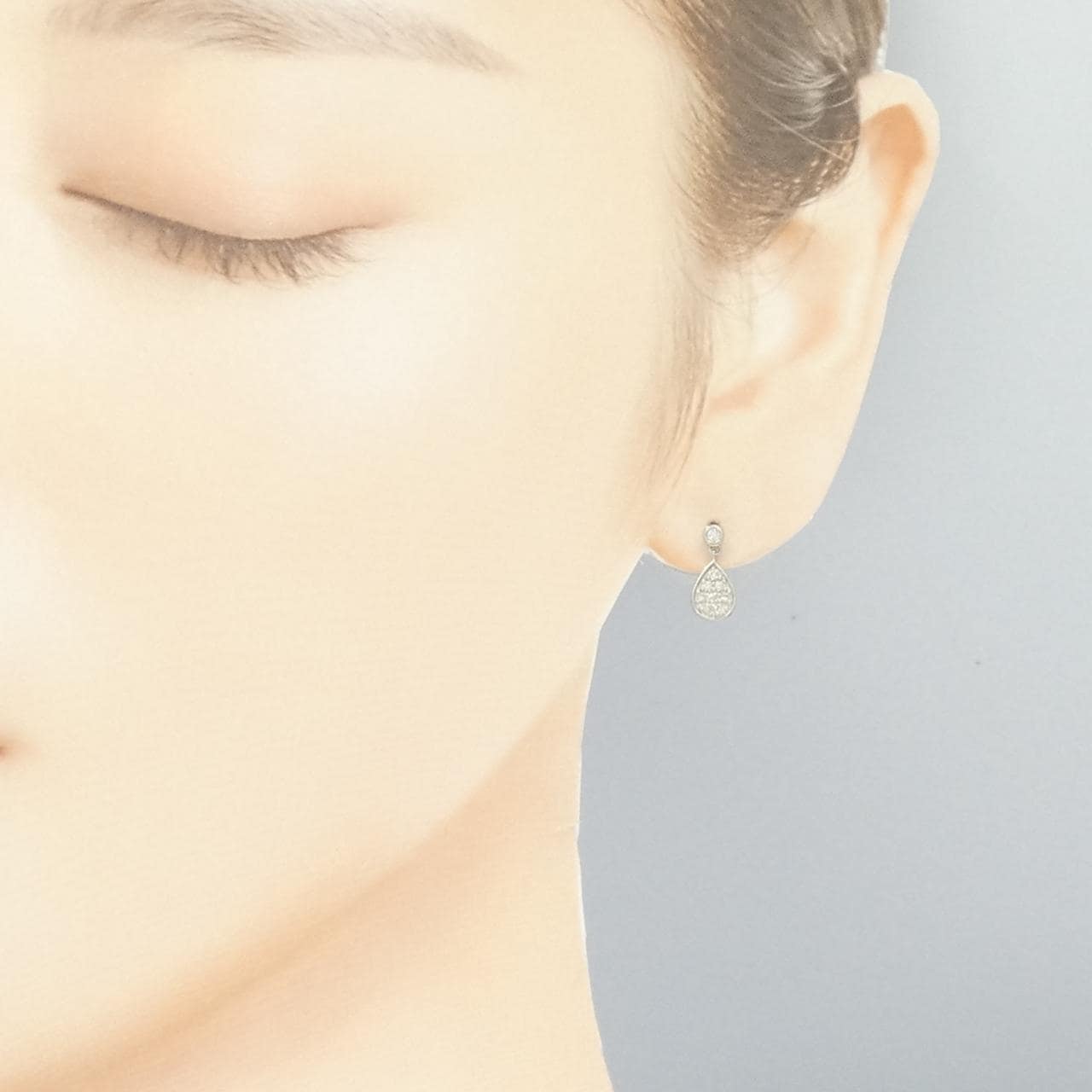 PT900 ダイヤモンド ピアス 0.14CT