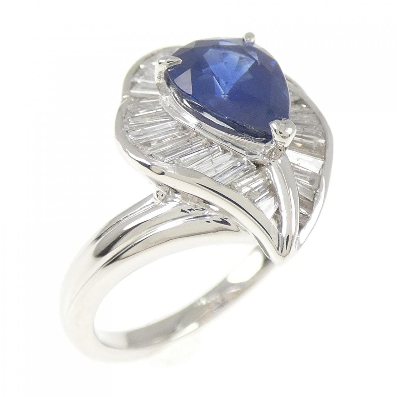 PT900 サファイヤ リング 1.67CT