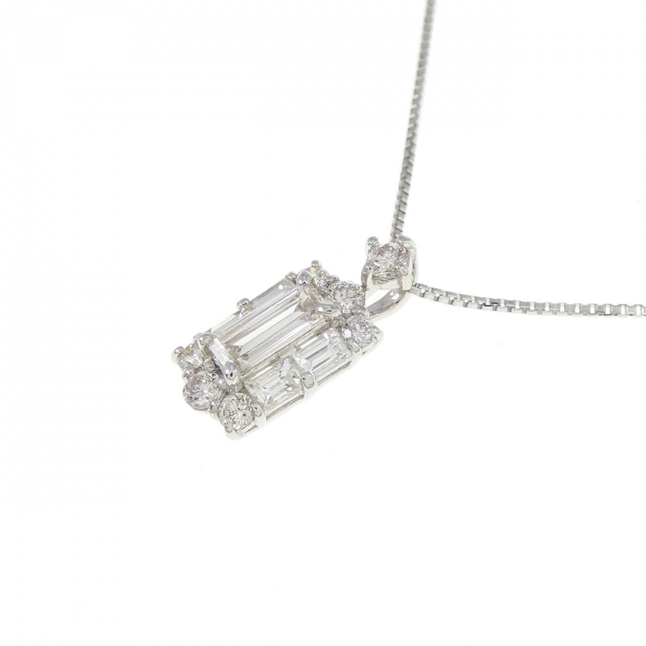 [BRAND NEW] PT Diamond Necklace 0.16CT