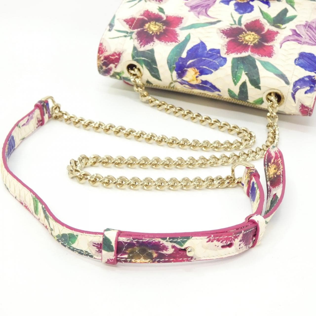 サルヴァトーレフェラガモ 21 G928 ショルダーバッグ