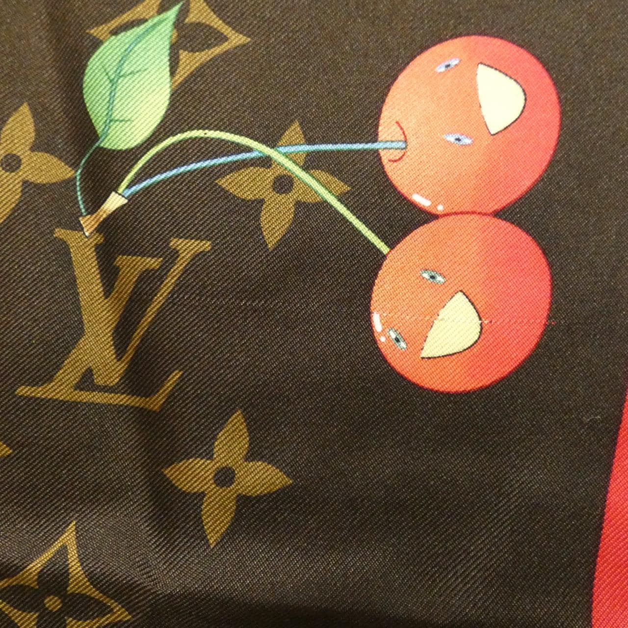 ルイヴィトン カレ モノグラム チェリー M71962 スカーフ