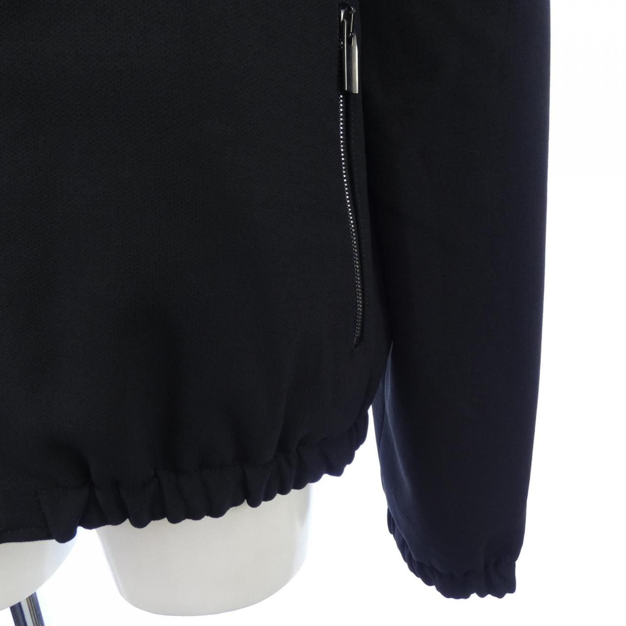 バレンシアガ BALENCIAGA 431139 TSBB10 ブルゾン