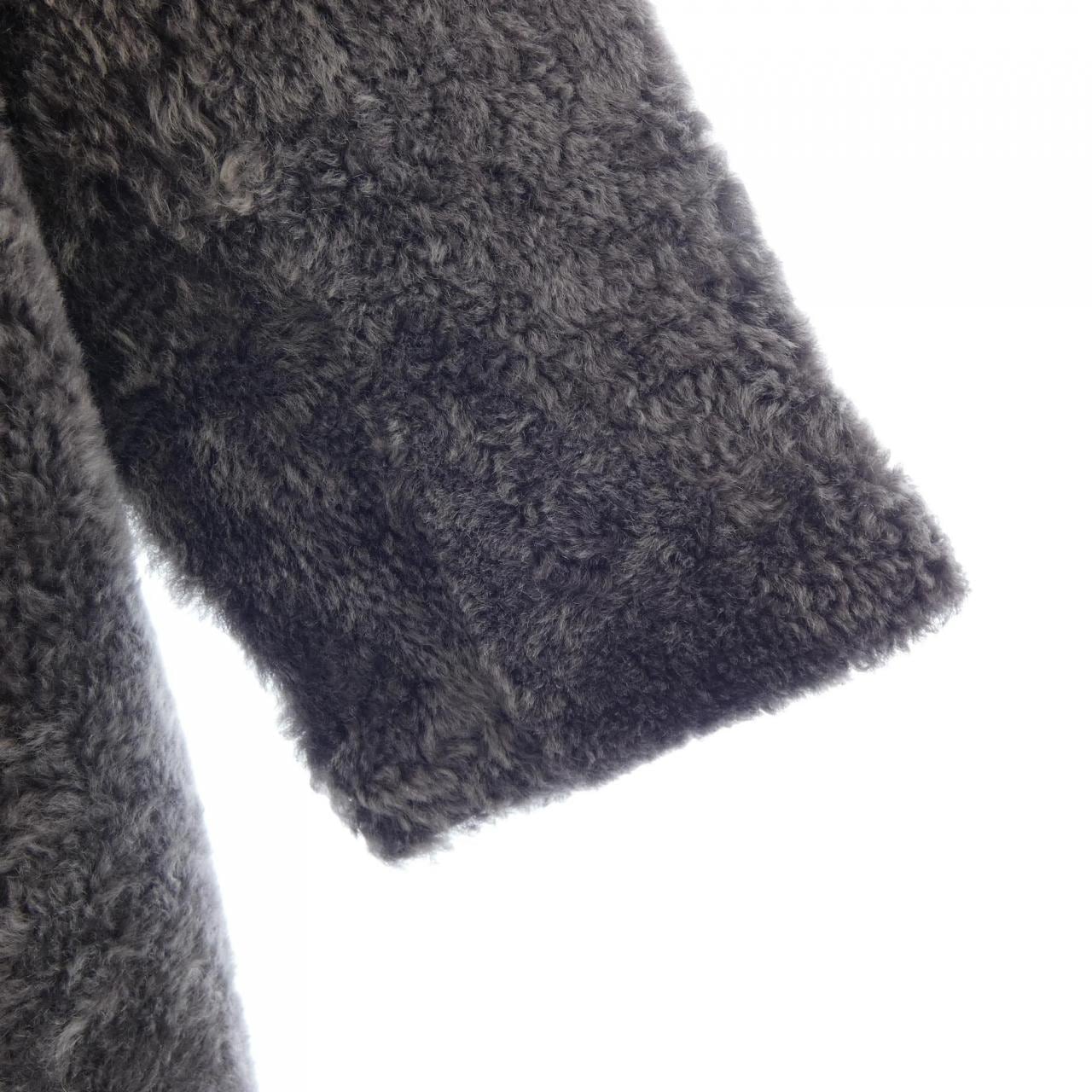 カールドノヒュー KARL DONOGHUE ムートンコート