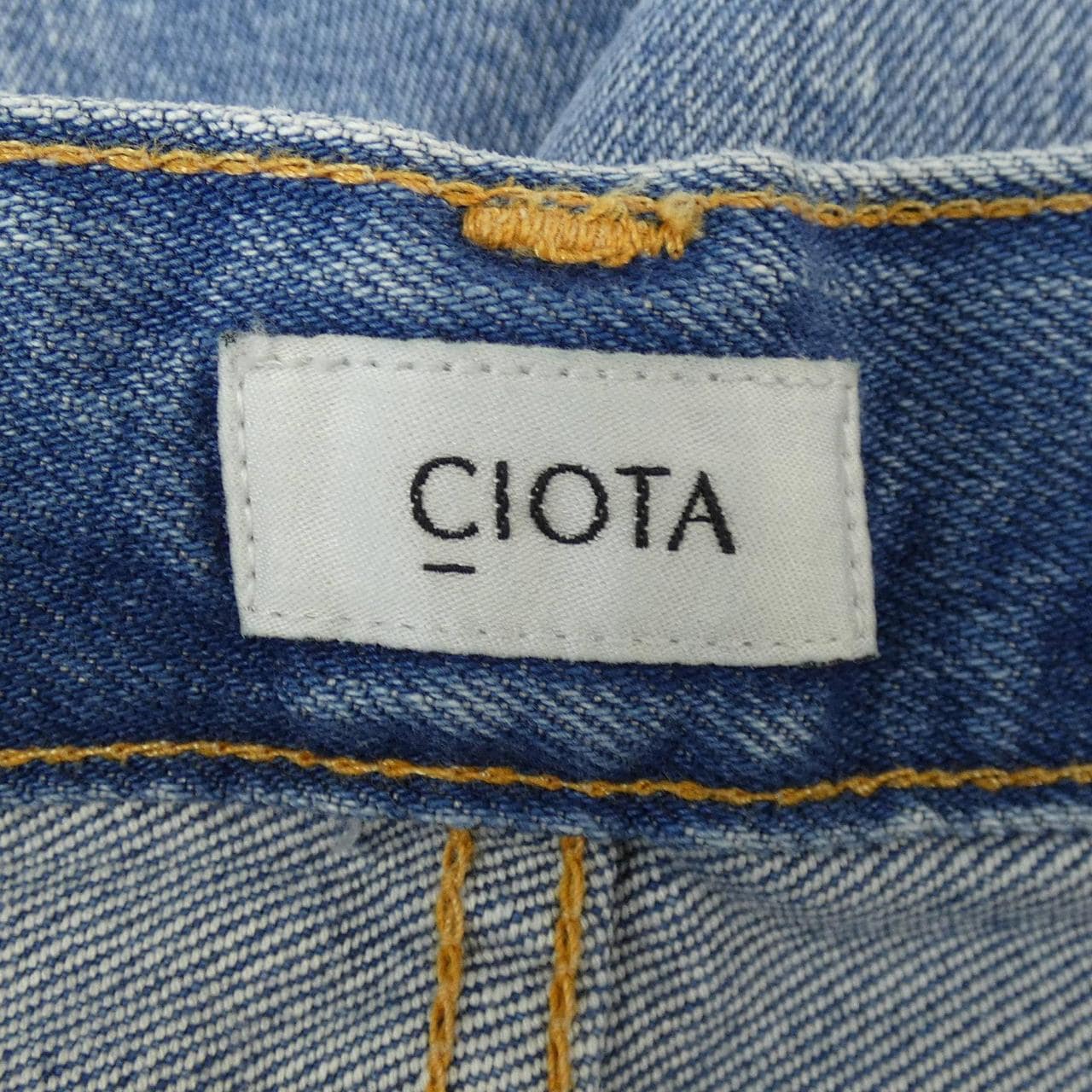 CIOTA jeans