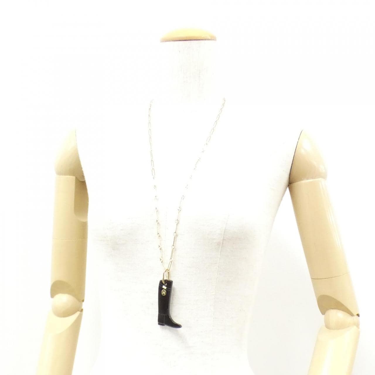 HERMES amulettes Cavalier GM 057029FD Necklace