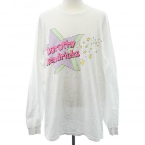 DOROTHY HENDRICKS Tシャツ