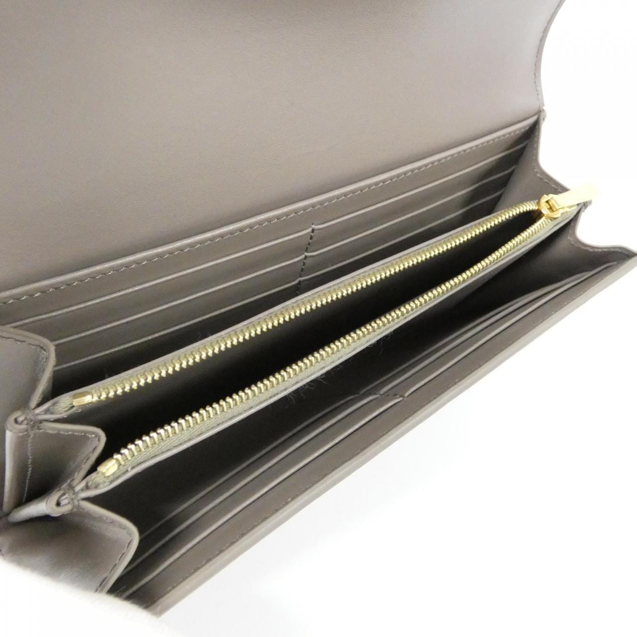 セリーヌ 10E313DPV 財布