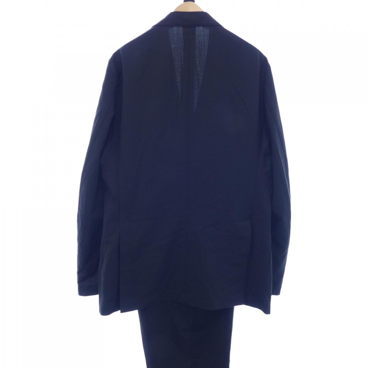 ボリオリ BOGLIOLI スーツ