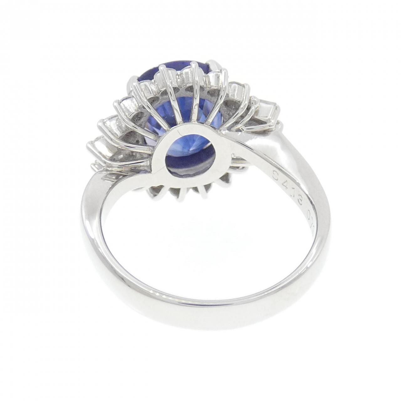 PT900 サファイヤ リング 4.13CT