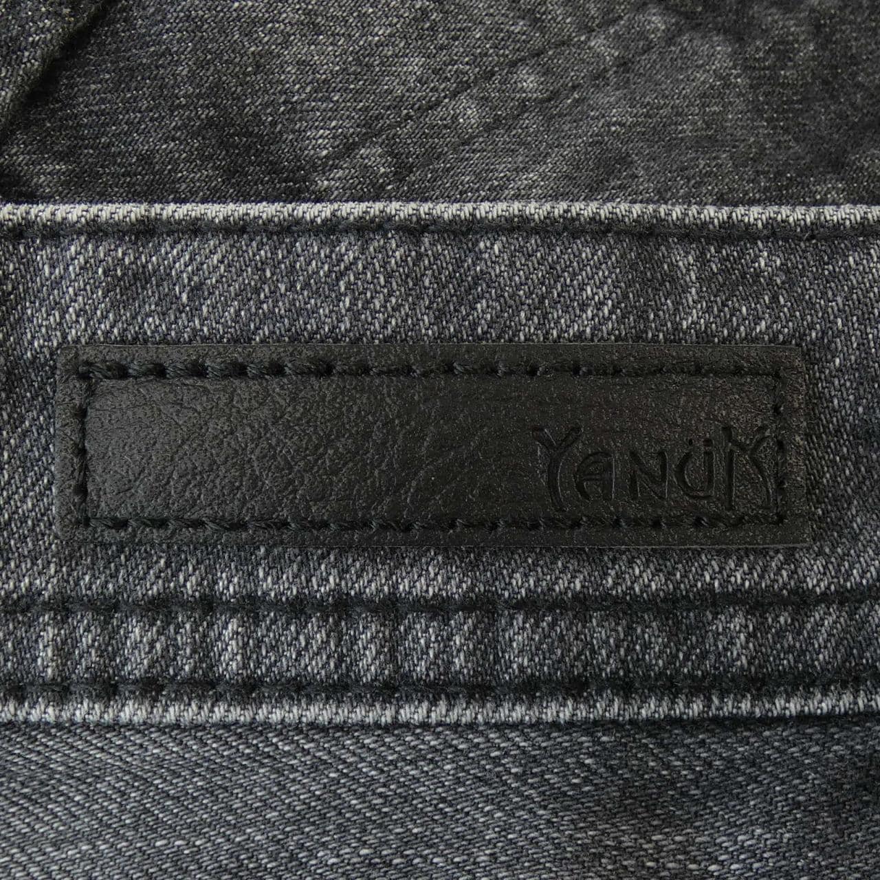 ヤヌーク YANUK ジーンズ