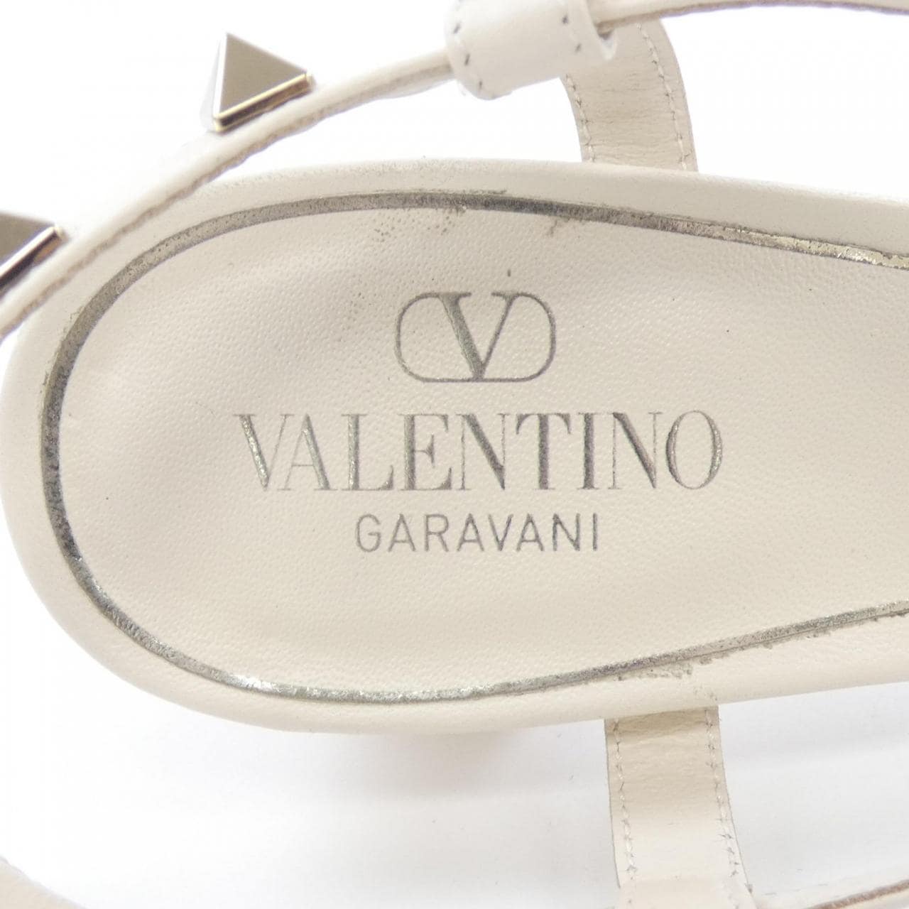 ヴァレンティノガラヴァーニ VALENTINO GARAVANI D4 HR7 2 サンダル